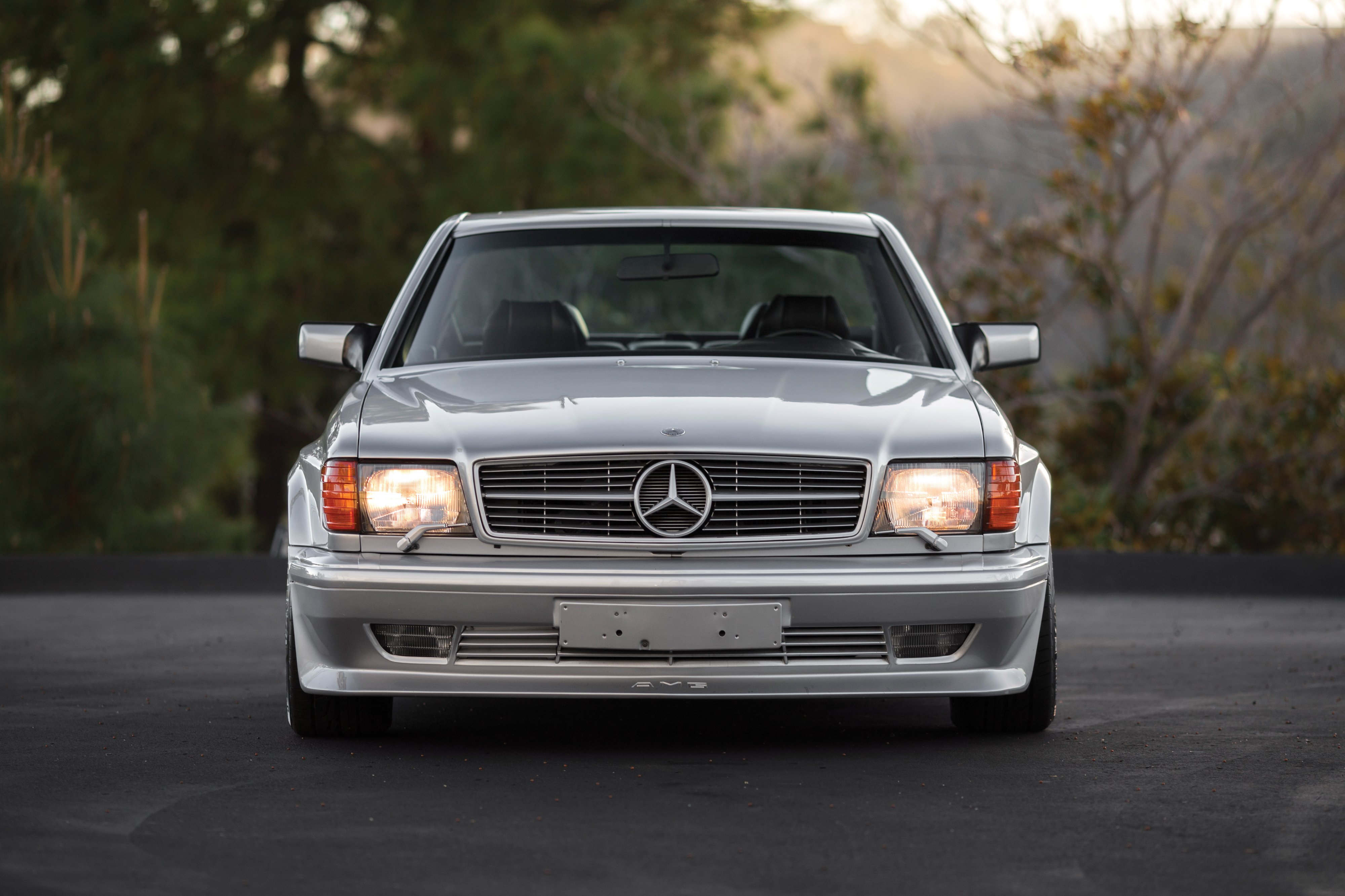 Mercedes-Benz 560Sec Wallpapers