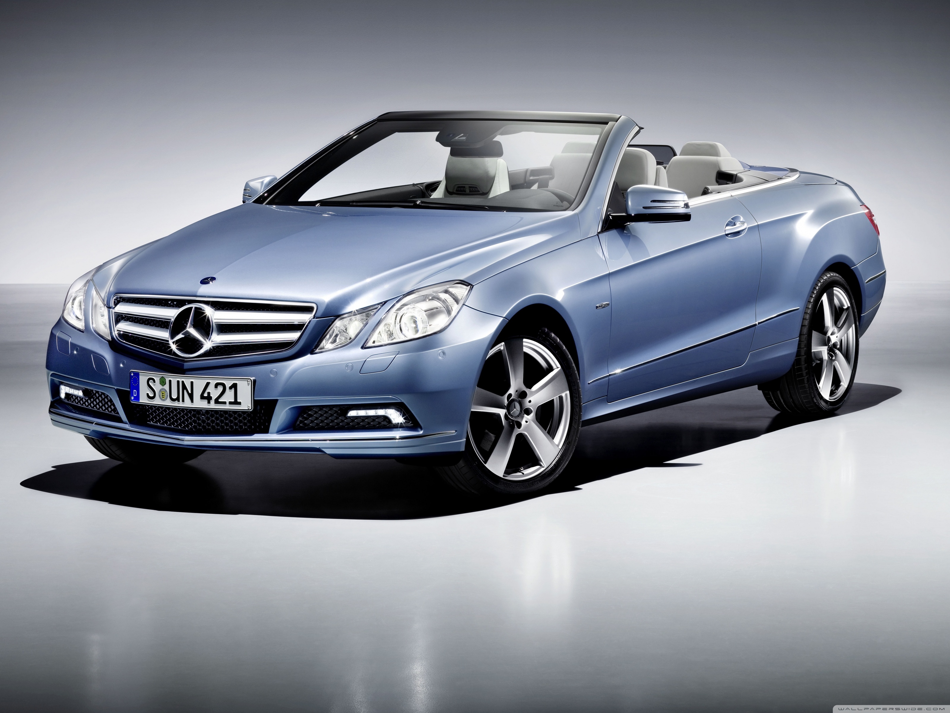 Mercedes-Benz E 300 Cabriolet Amg Line Wallpapers