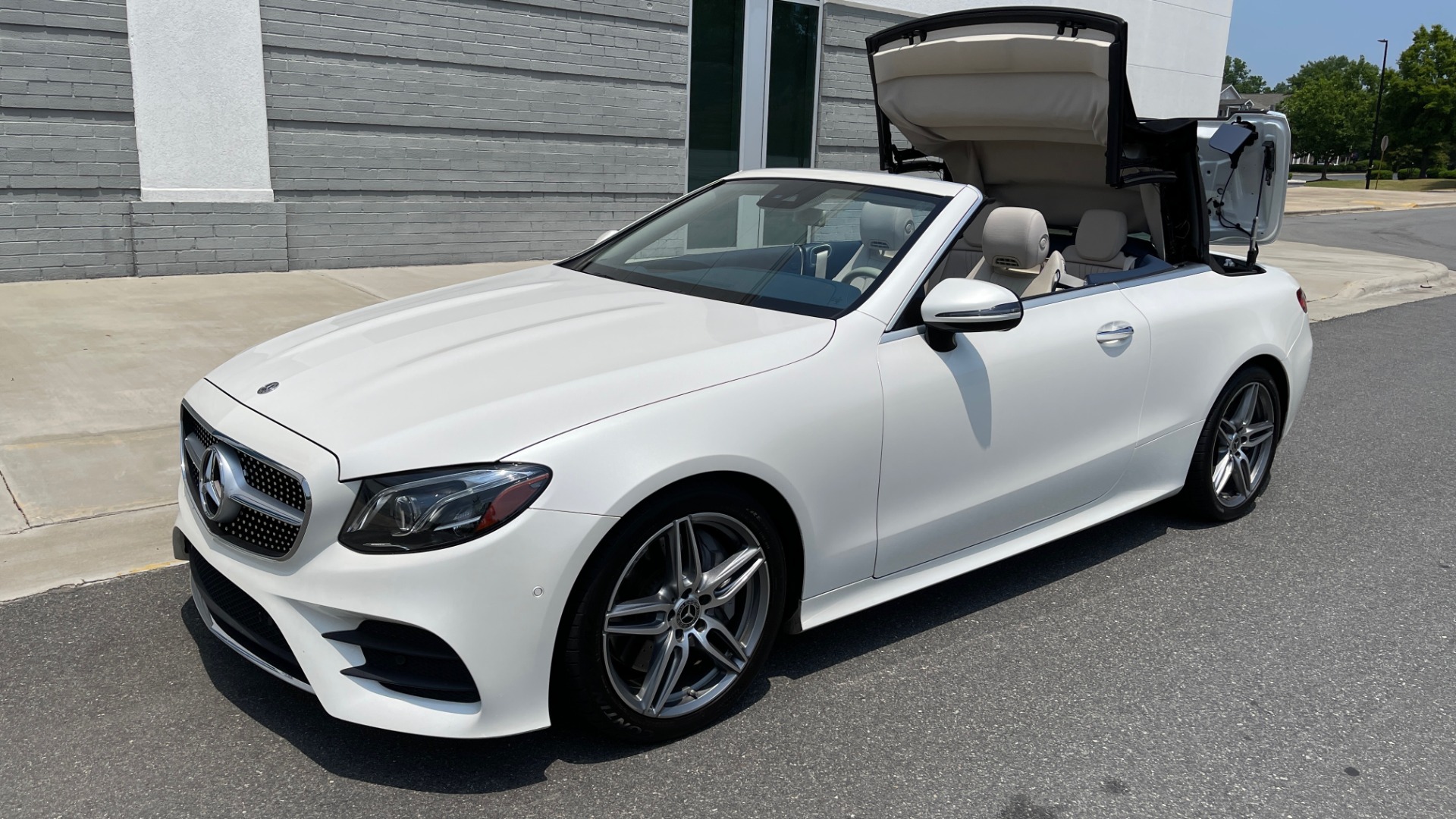 Mercedes-Benz E 400 4Matic Cabriolet Amg Line Wallpapers