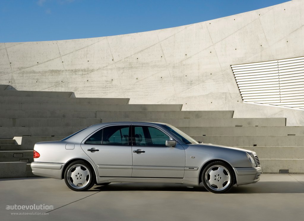 Mercedes-Benz E 50 Amg Wallpapers