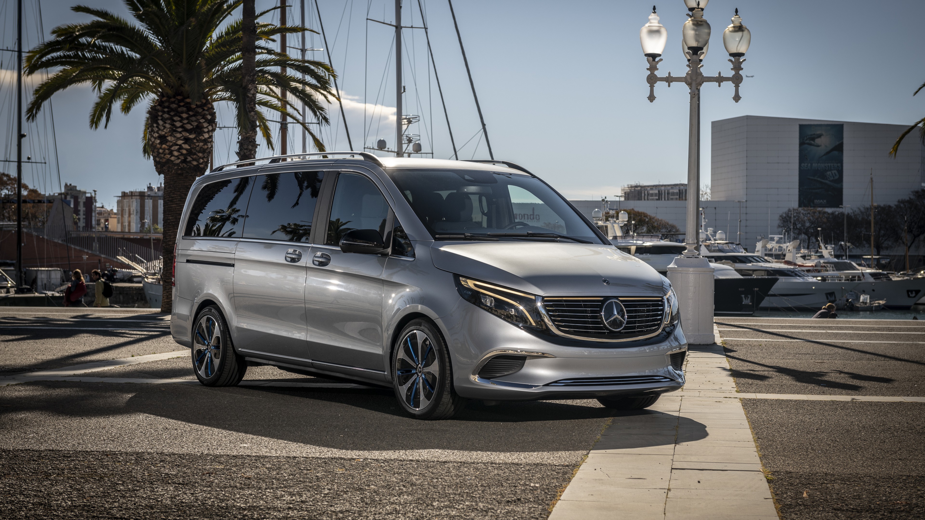 Mercedes-Benz Eqv Wallpapers