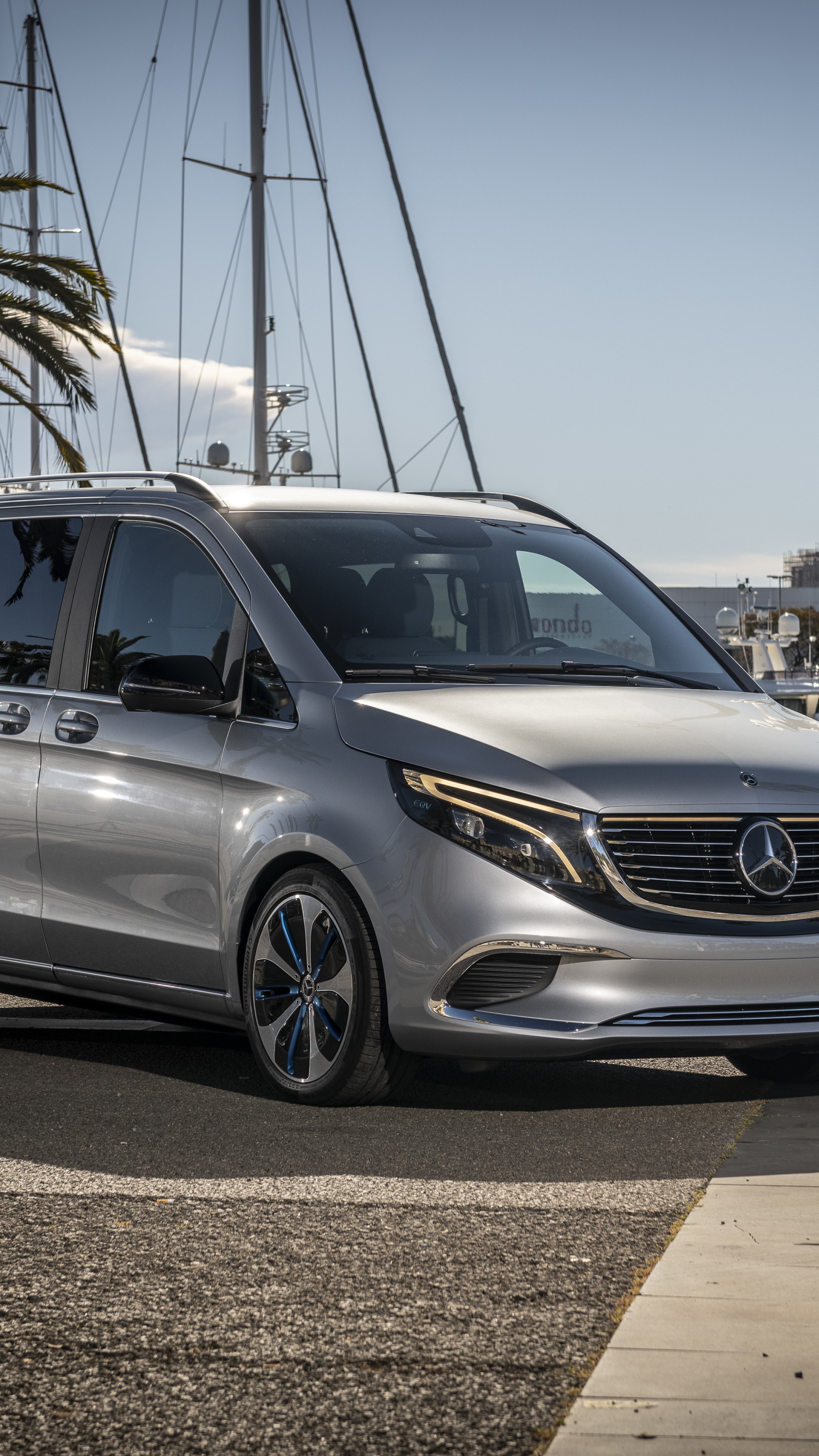 Mercedes-Benz Eqv Wallpapers