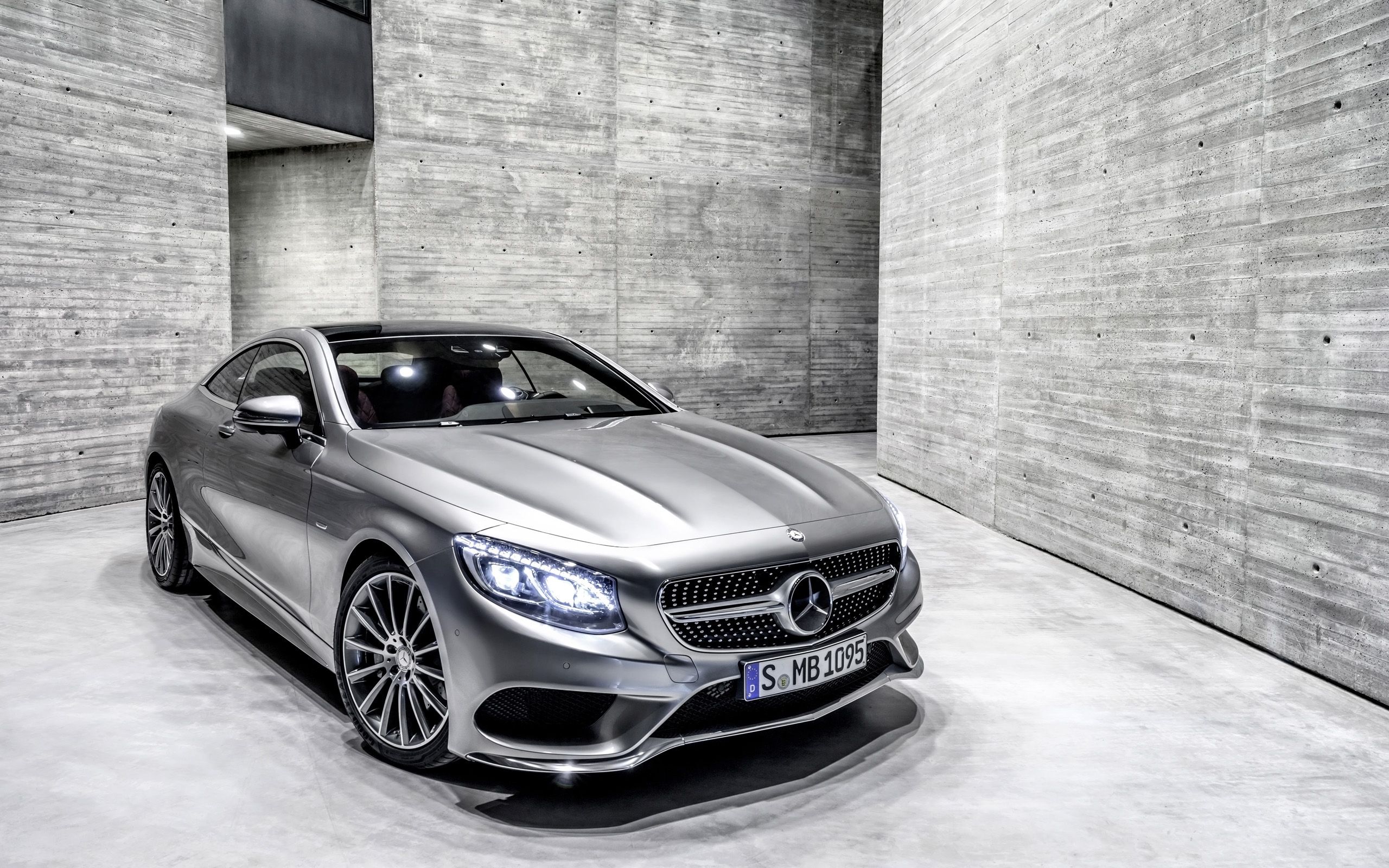 Mercedes-Benz S-Class Coupe Wallpapers