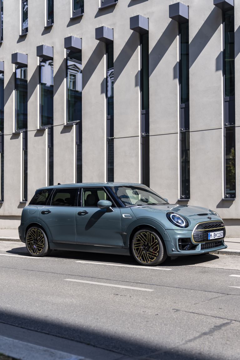 Mini John Cooper Works Clubman Wallpapers