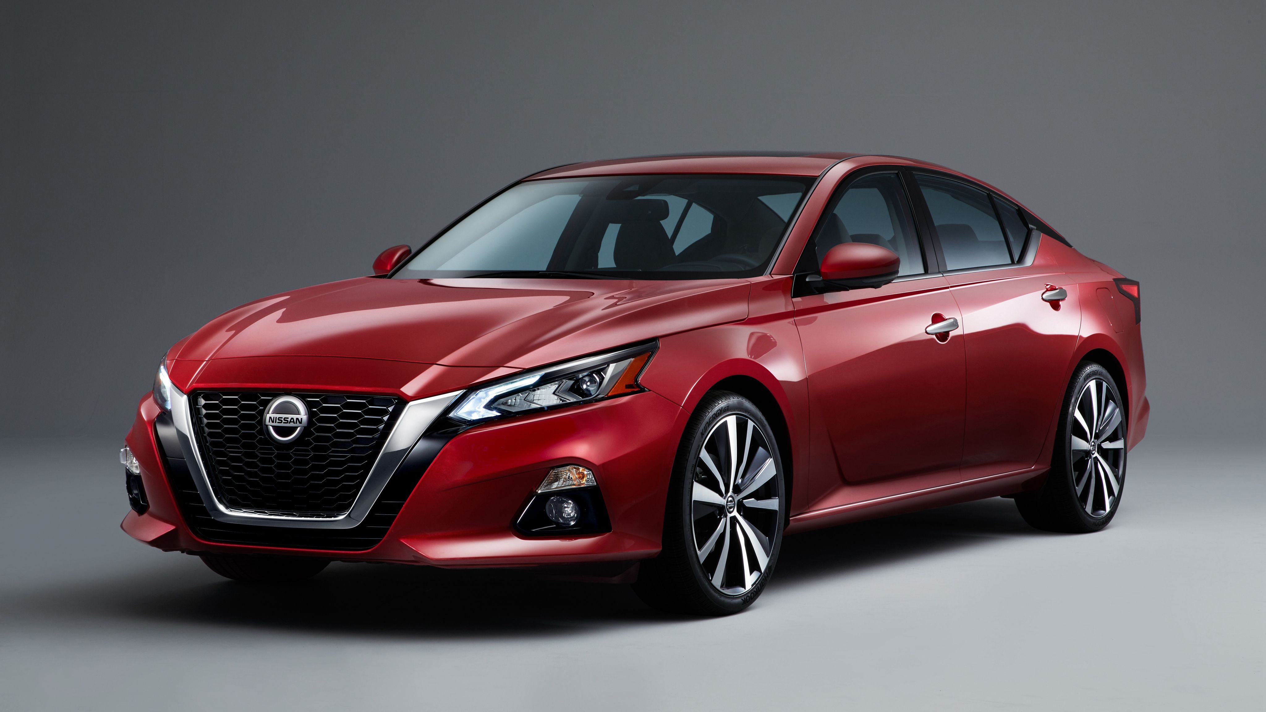 Nissan Altima Wallpapers