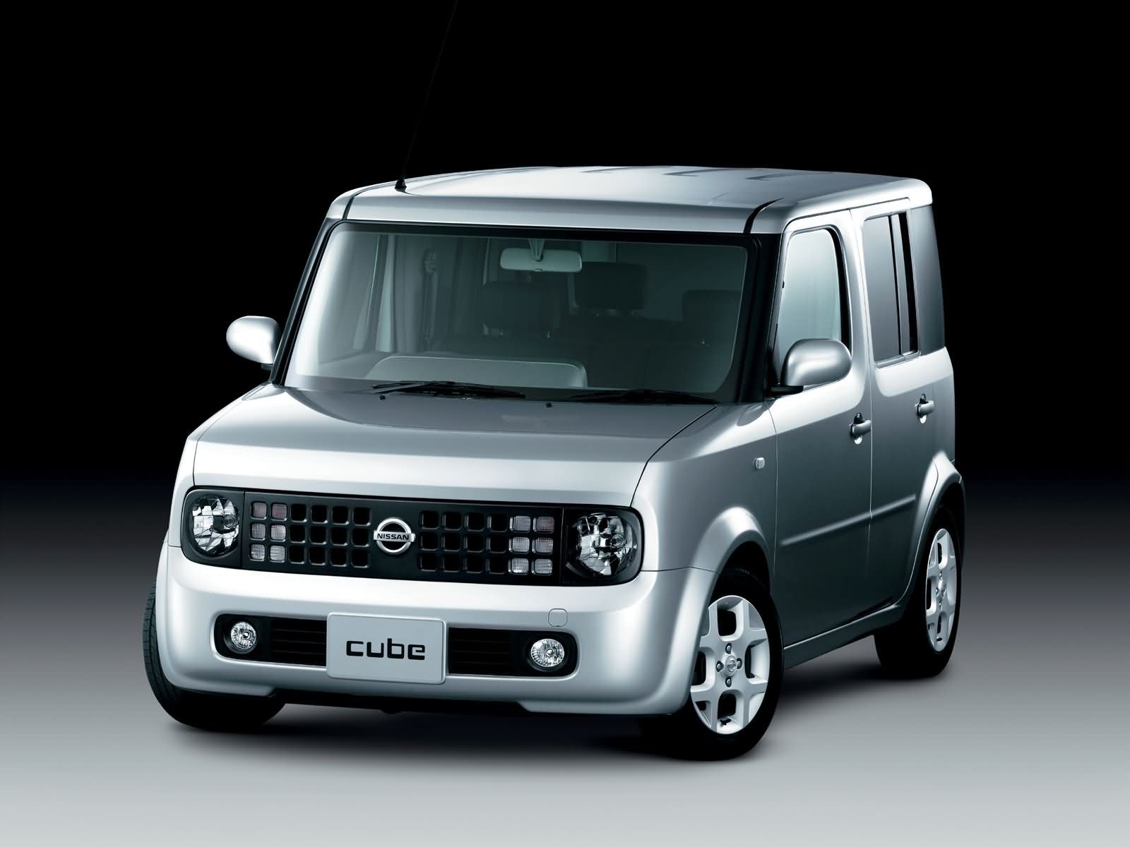 Nissan Cube Wallpapers