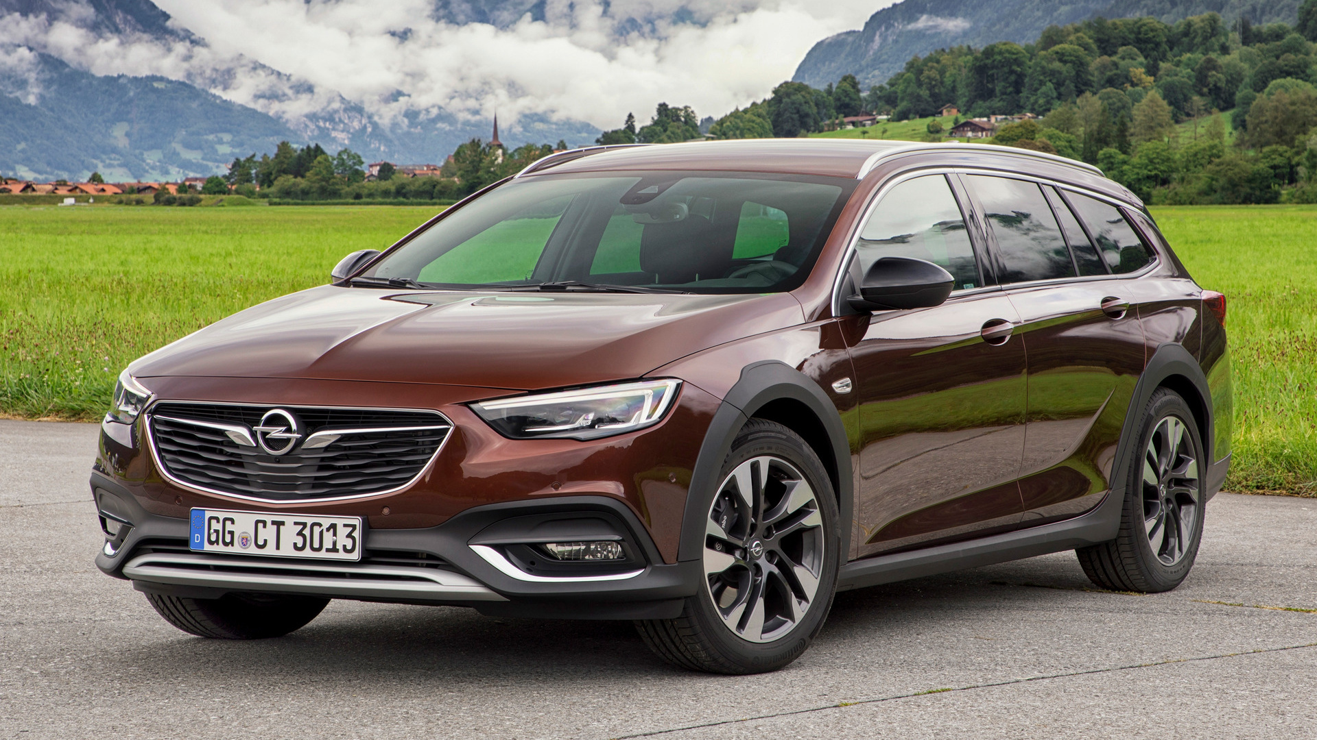 Opel Insignia Country Tourer Wallpapers