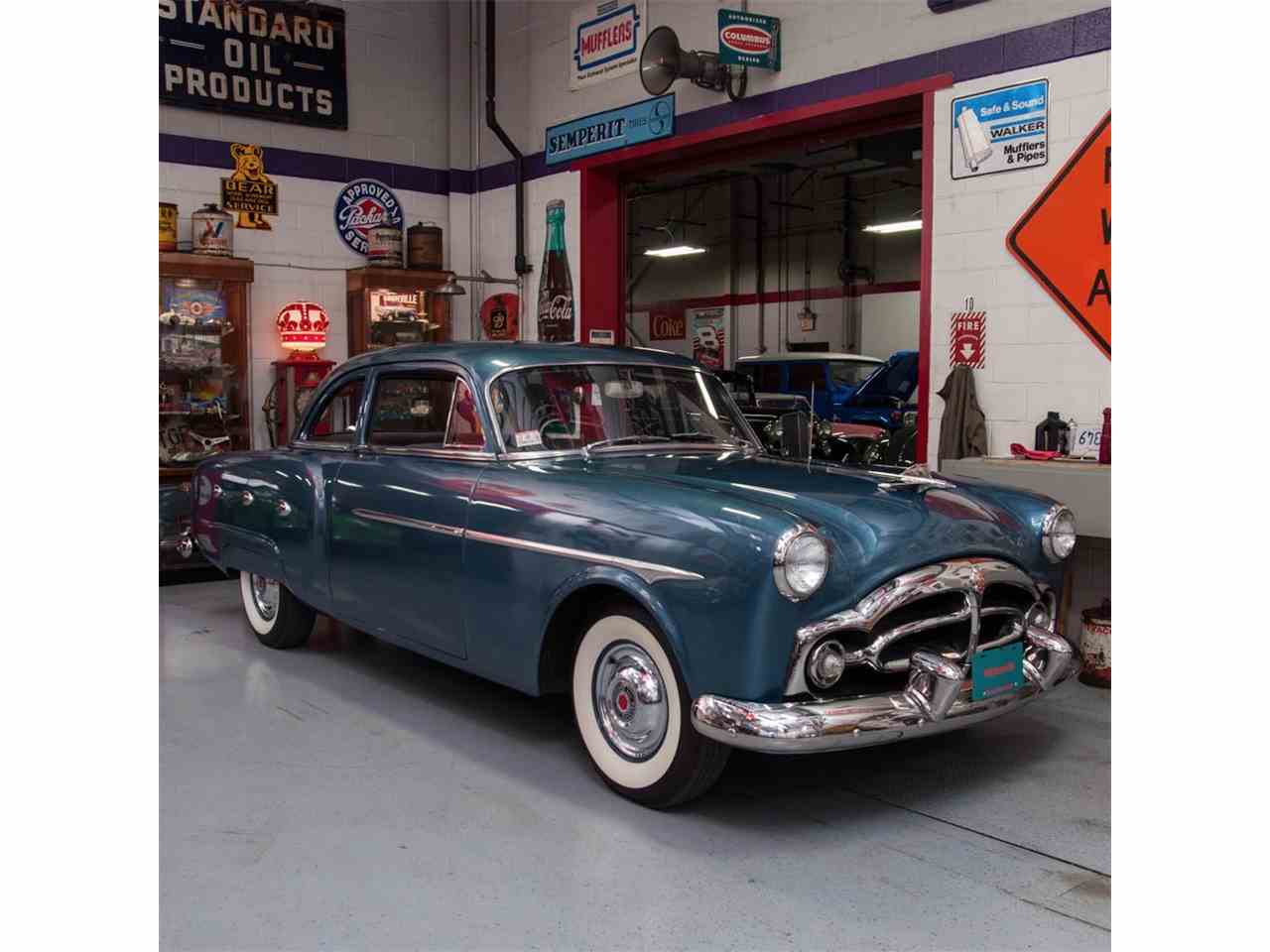 Packard 200 Sedan Wallpapers