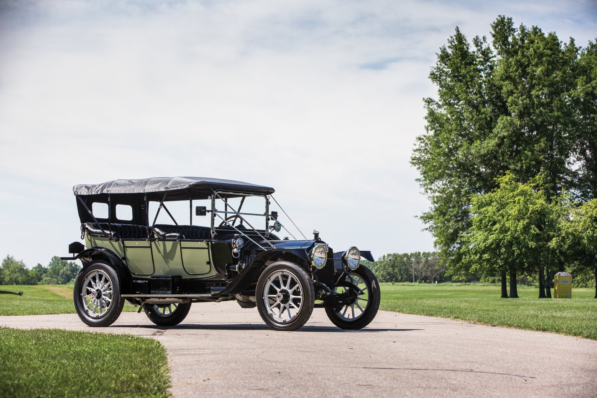 Packard Six 5-Passenger Touring Wallpapers