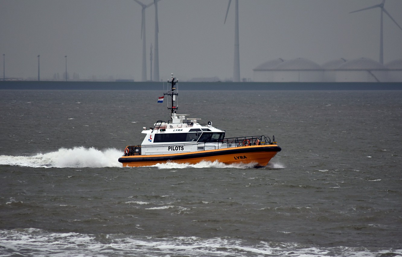 Pilot Boat Wallpapers