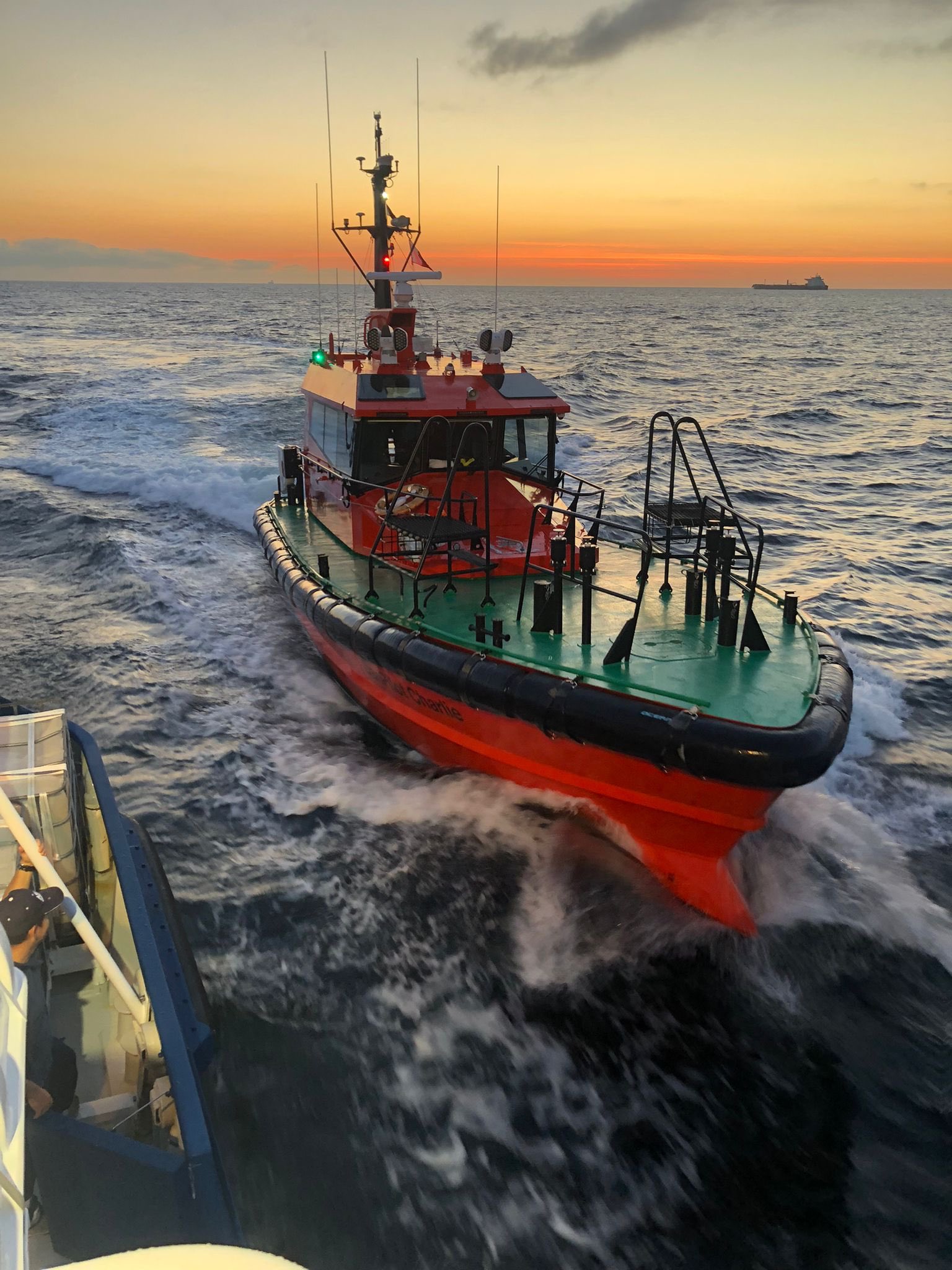 Pilot Boat Wallpapers