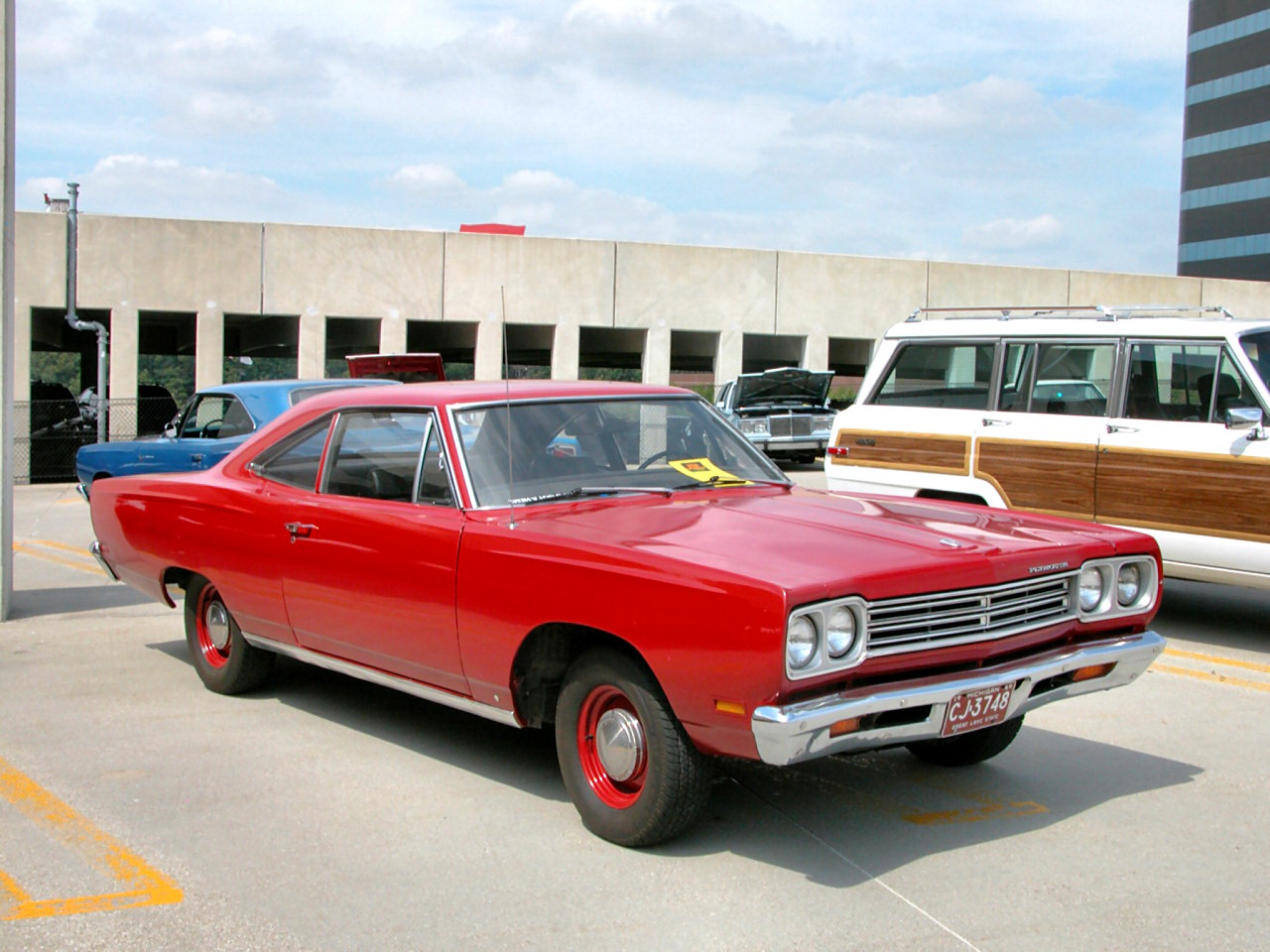 Plymouth Road Runner Wallpapers