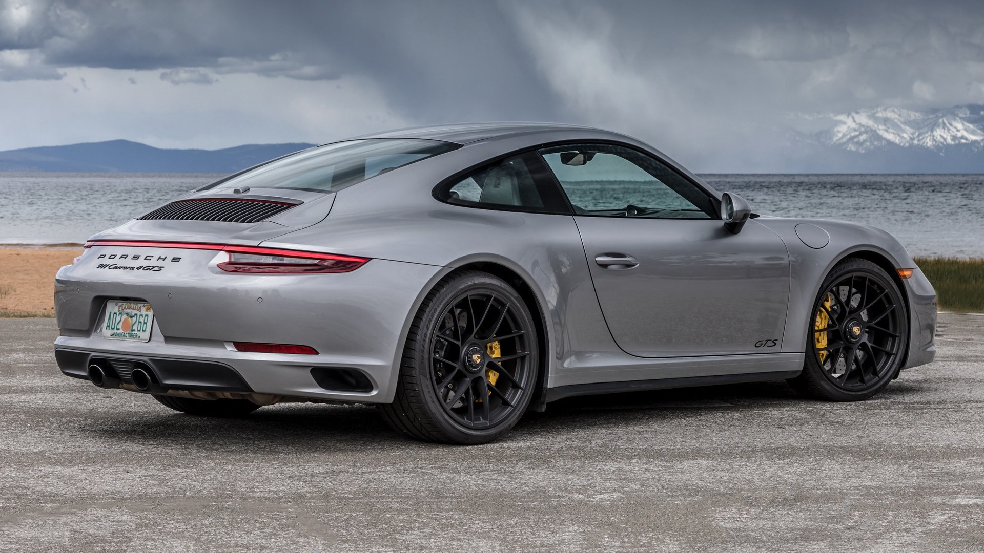 Porsche 911 Carrera Gts Wallpapers