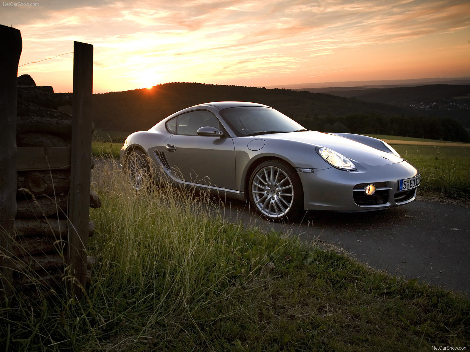 Porsche Cayman Wallpapers