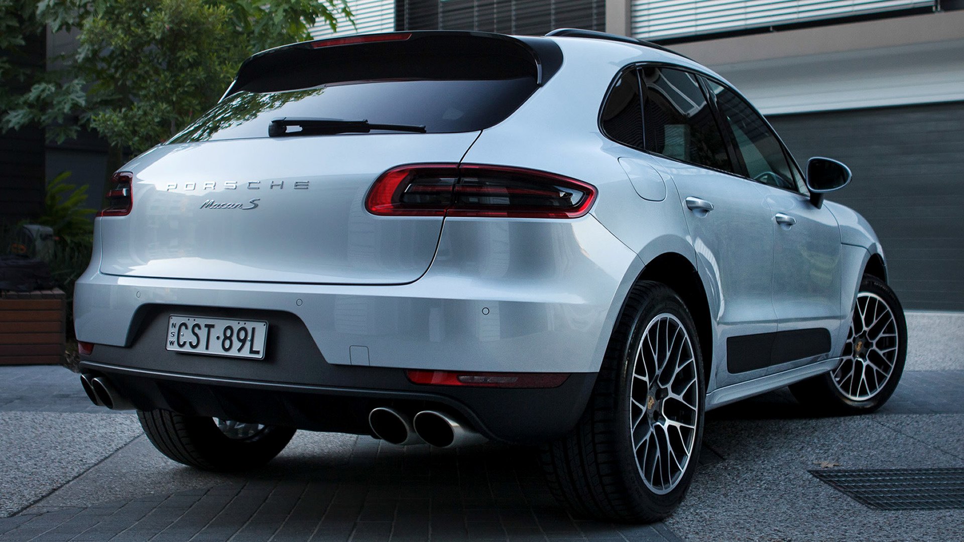 Porsche Macan S Wallpapers