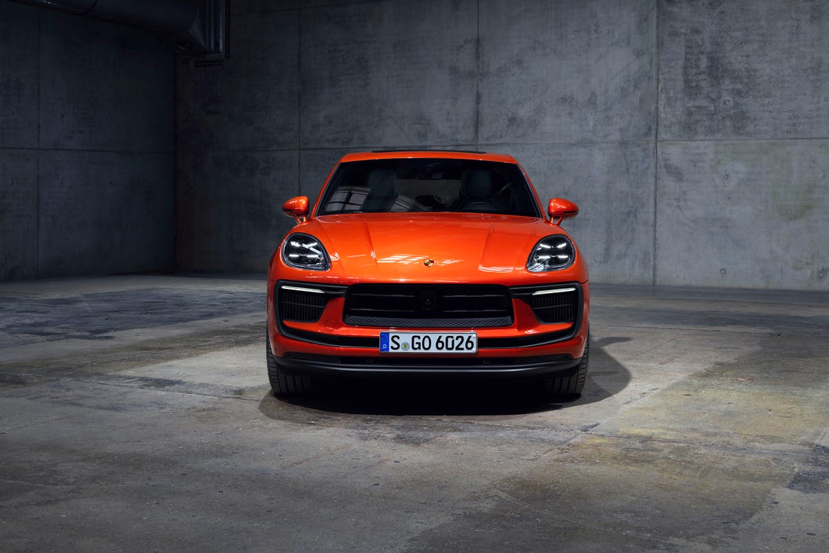 Porsche Macan Turbo Wallpapers