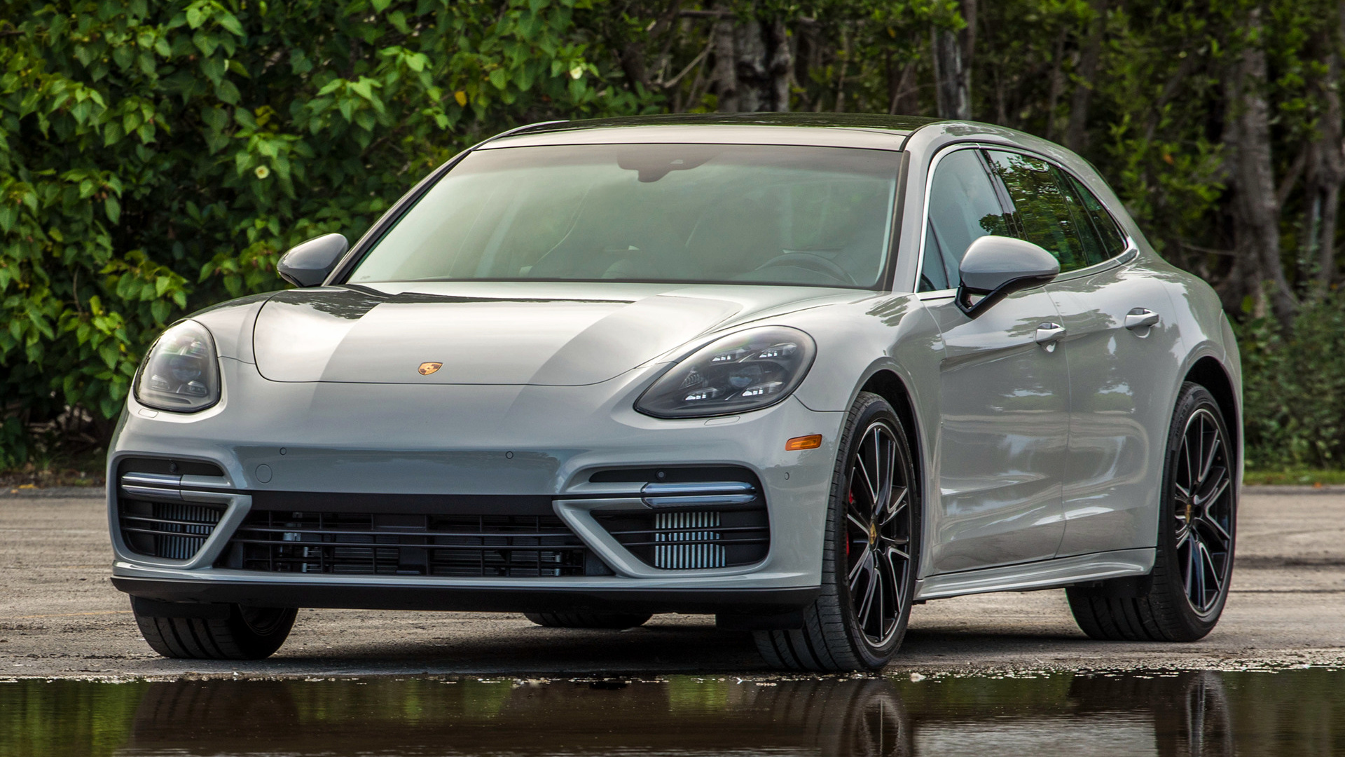 Porsche Panamera Turbo S Sport Turismo Wallpapers