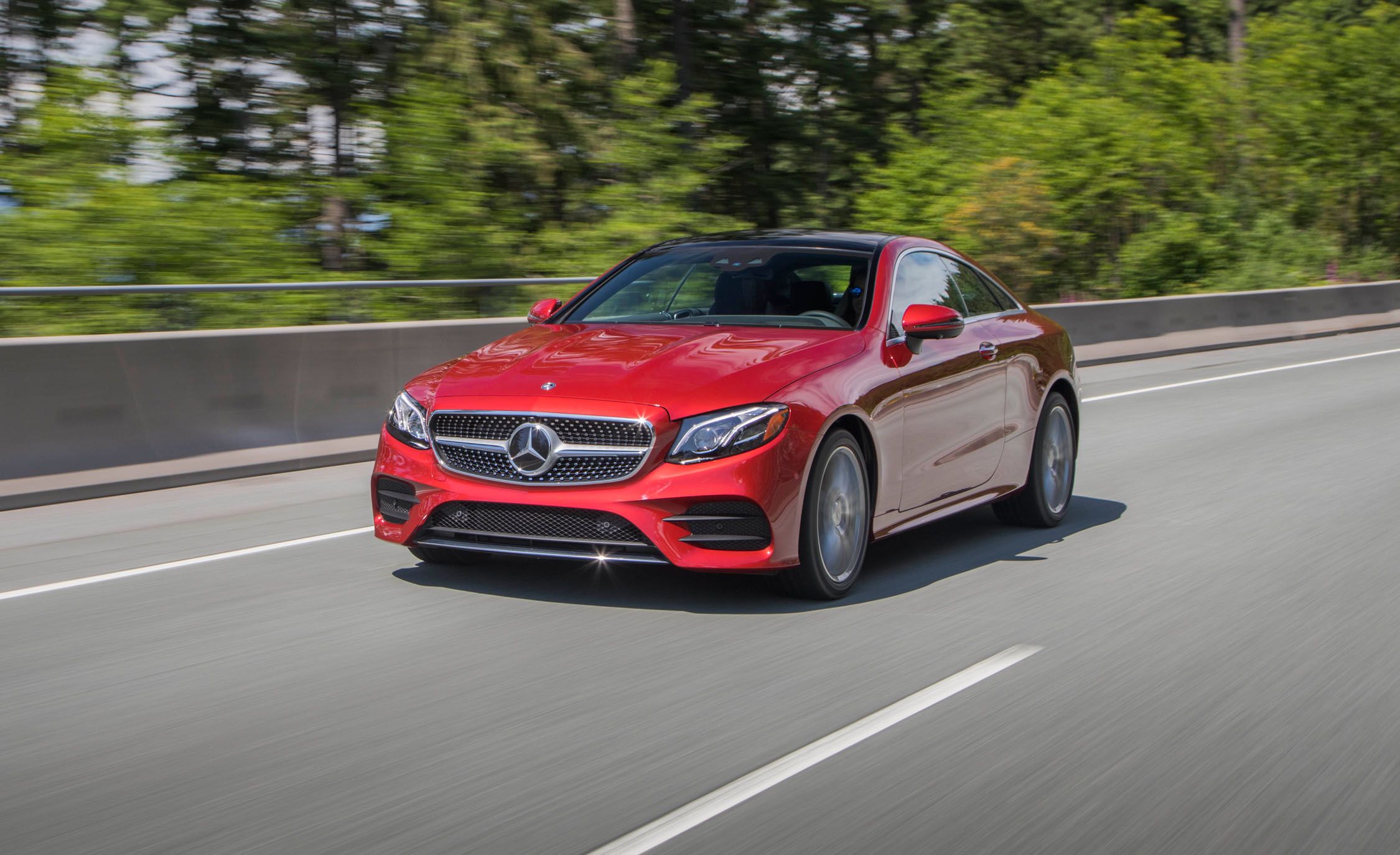Red Mercedes-Benz E 400 Wallpapers
