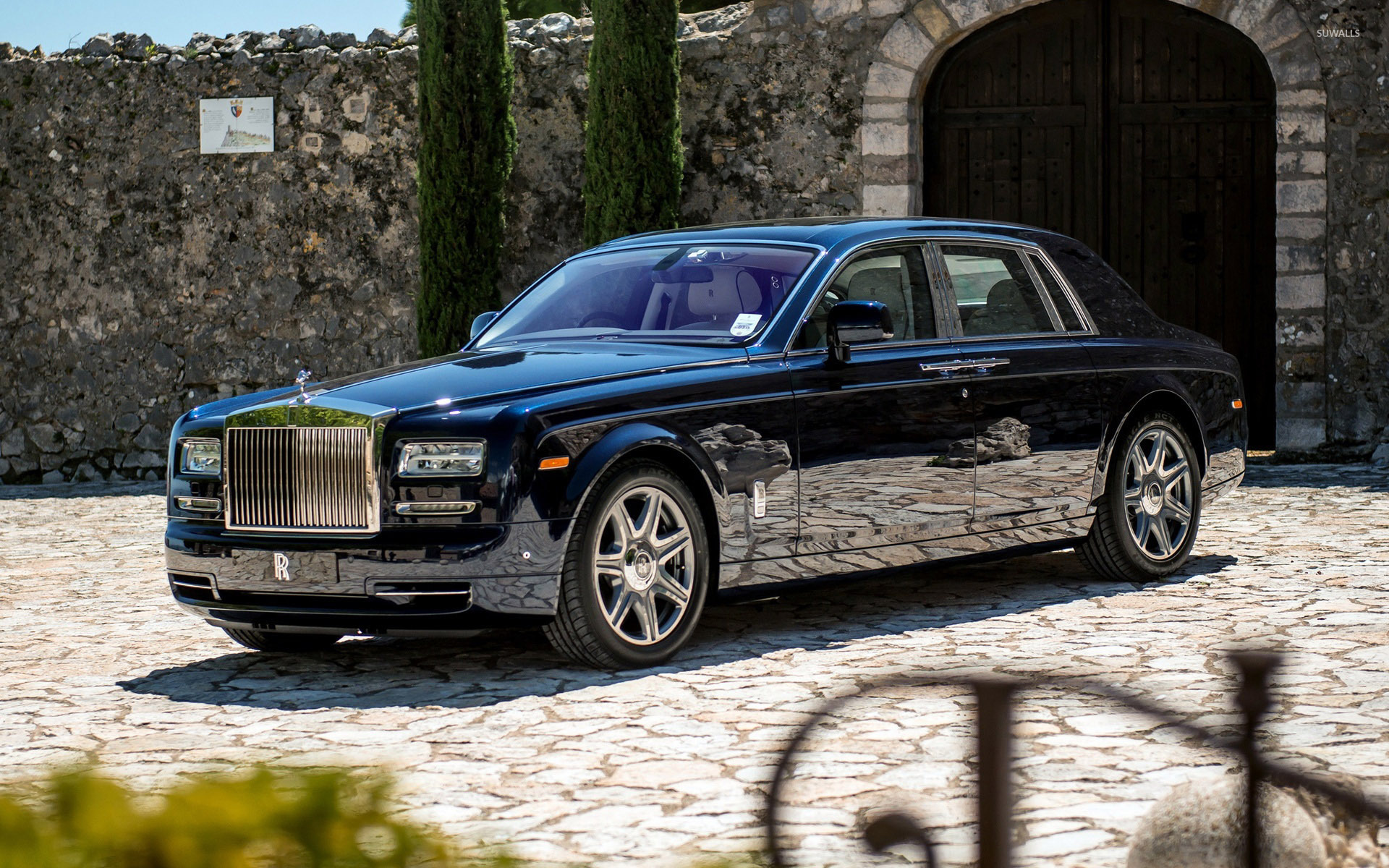 Rolls Royce Phantom 2017 Wallpapers