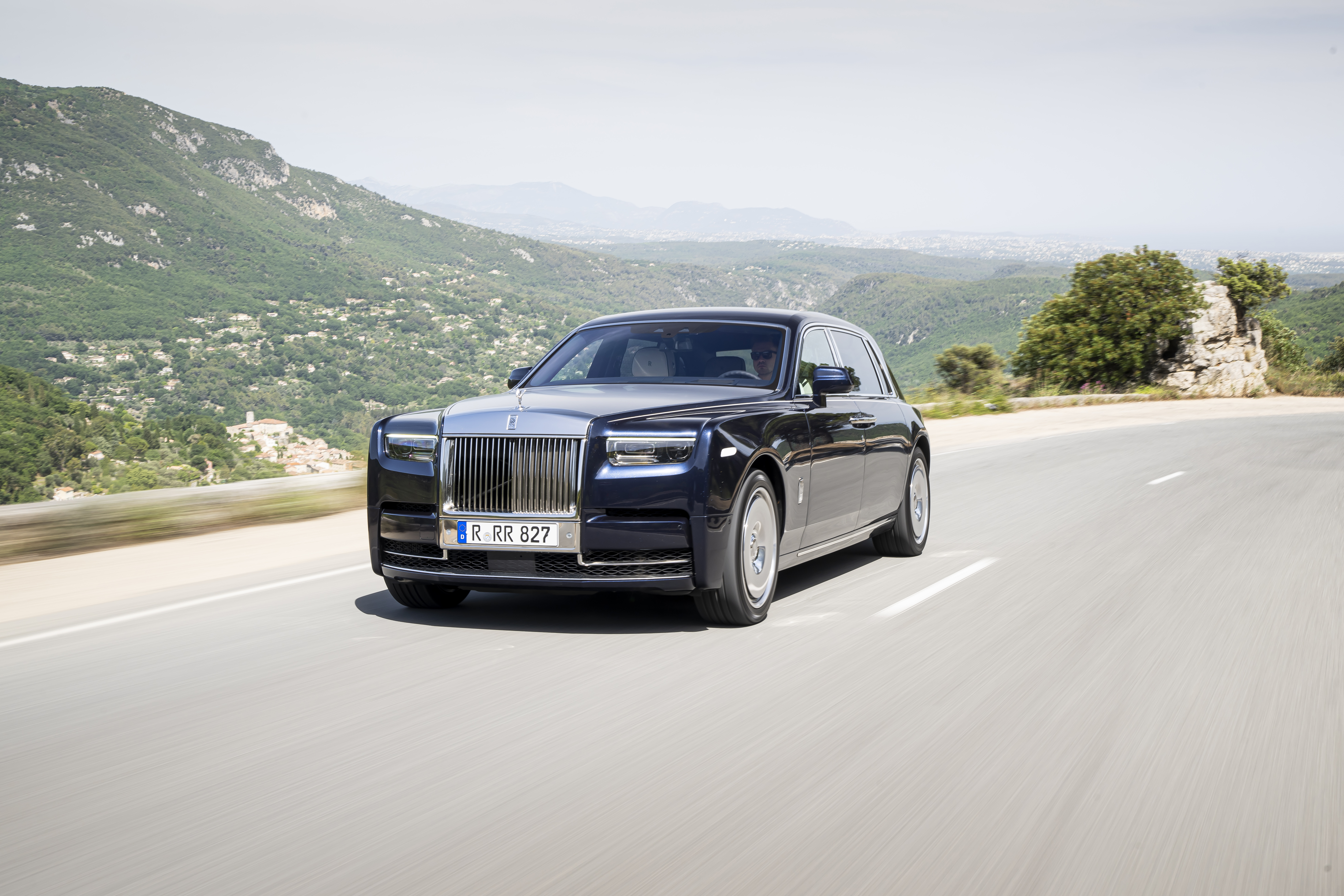 Rolls Royce Phantom Front Wallpapers