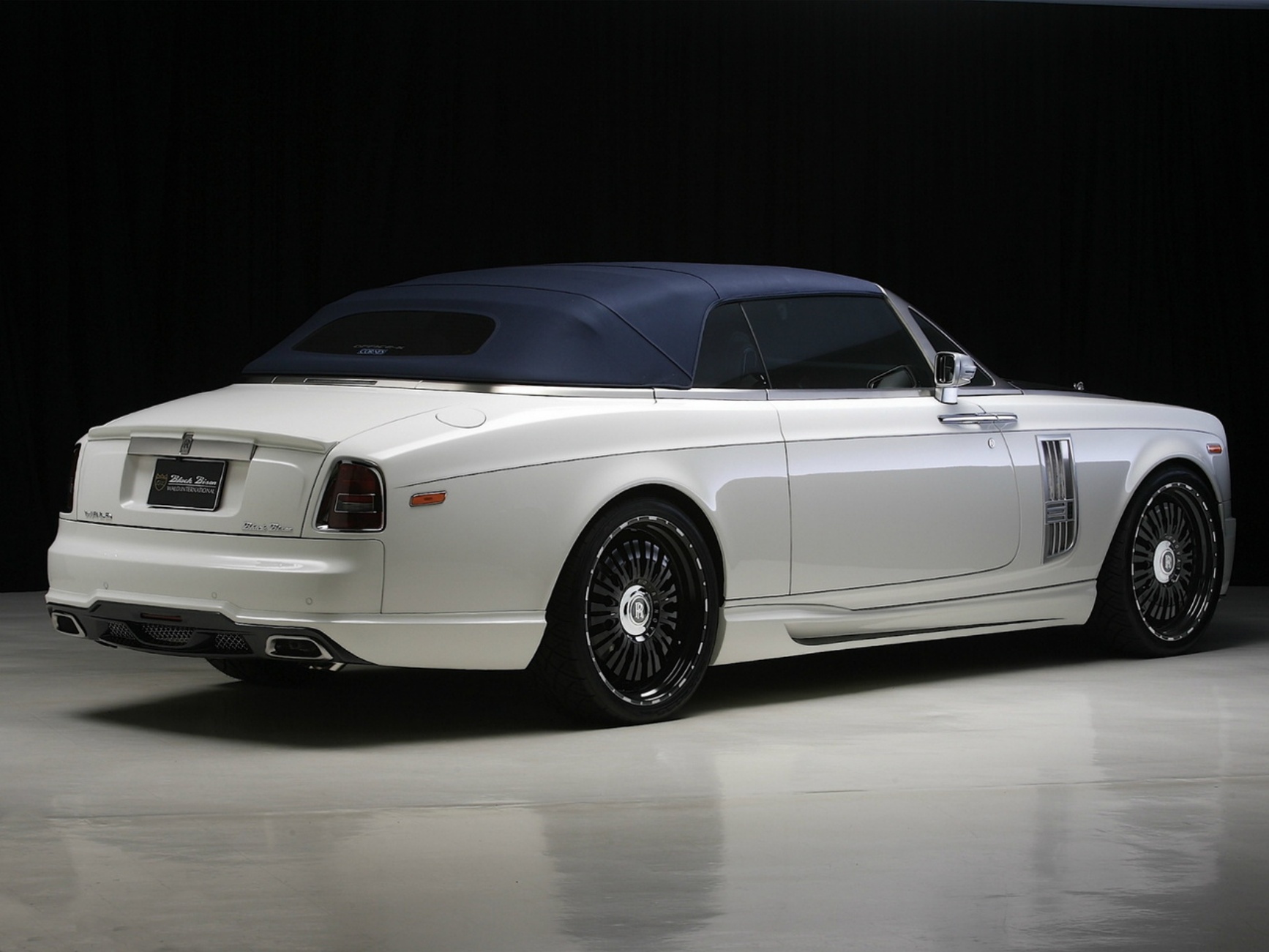 Rolls-Royce Phantom Drophead Coupe Wallpapers