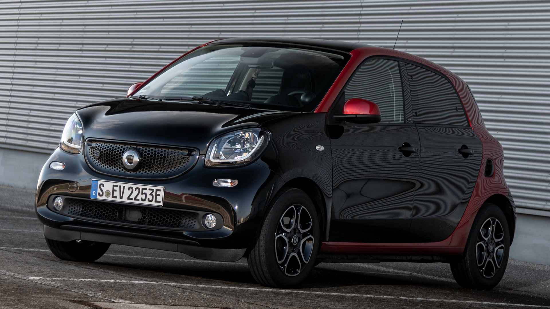 Smart Eq Forfour Wallpapers