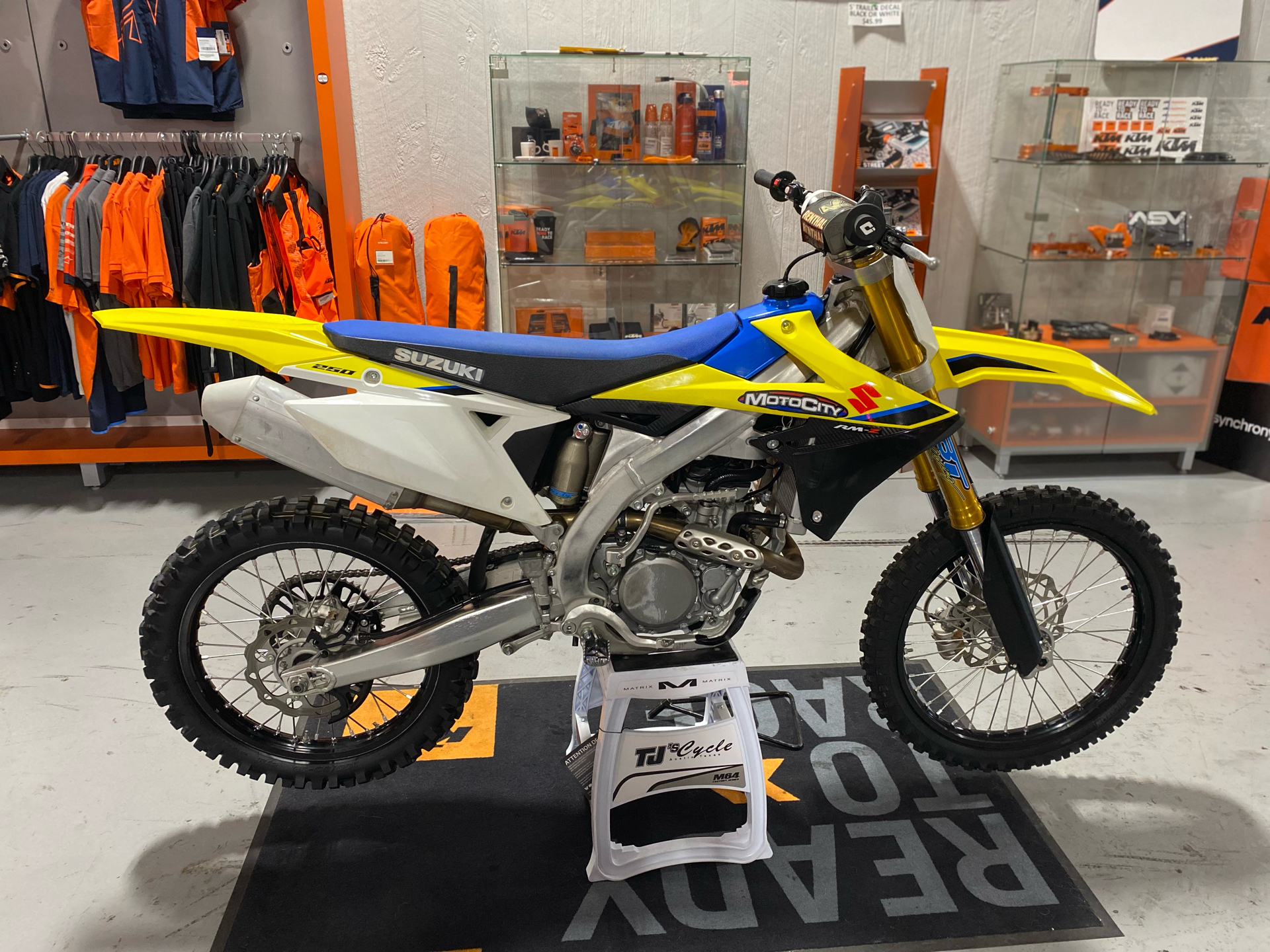 Suzuki Rm-Z250 Wallpapers