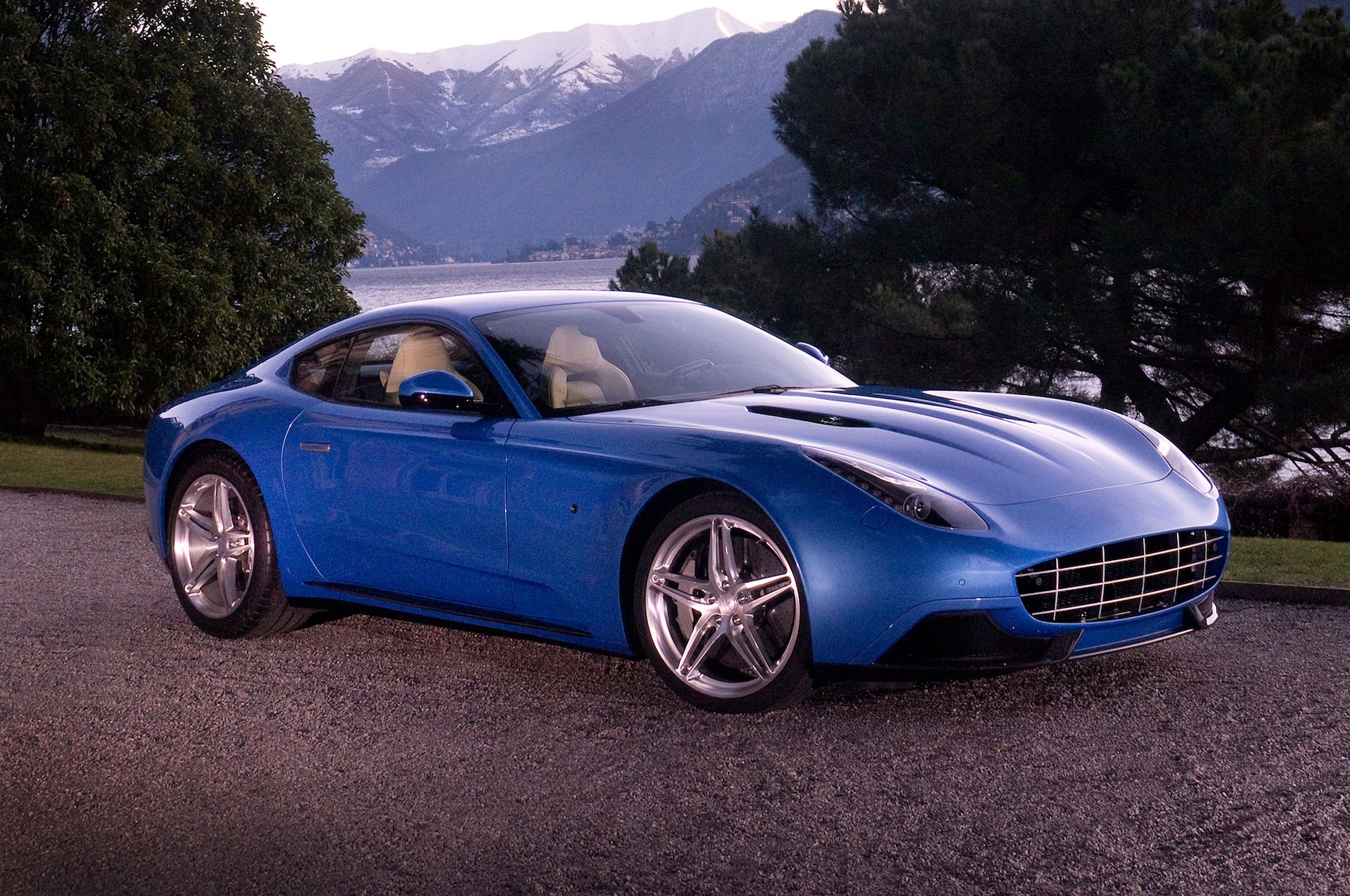 Touring Berlinetta Lusso Wallpapers
