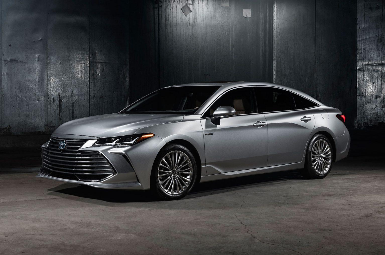 Toyota Camry 2019 Wallpapers