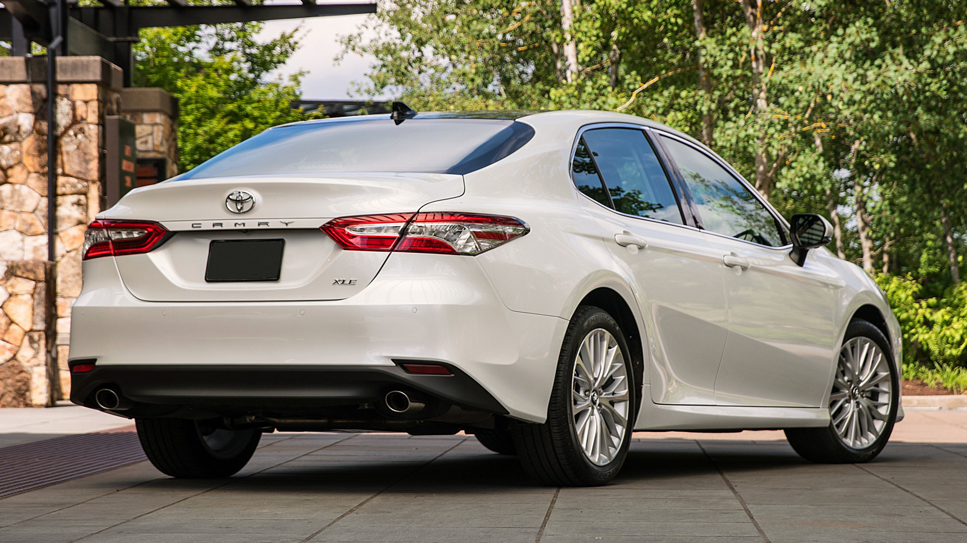 Toyota Camry Xle Wallpapers