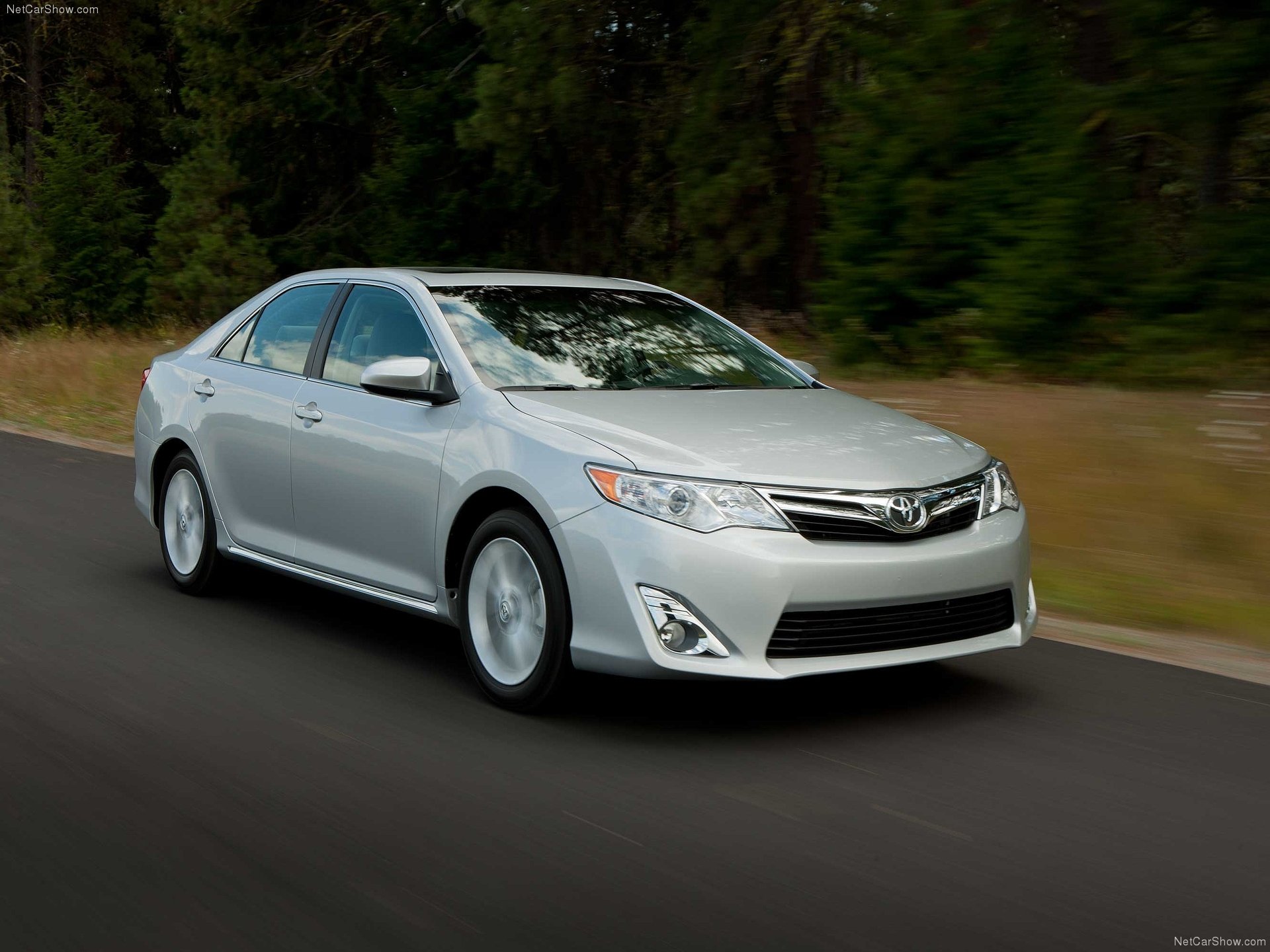 Toyota Camry Xle Wallpapers