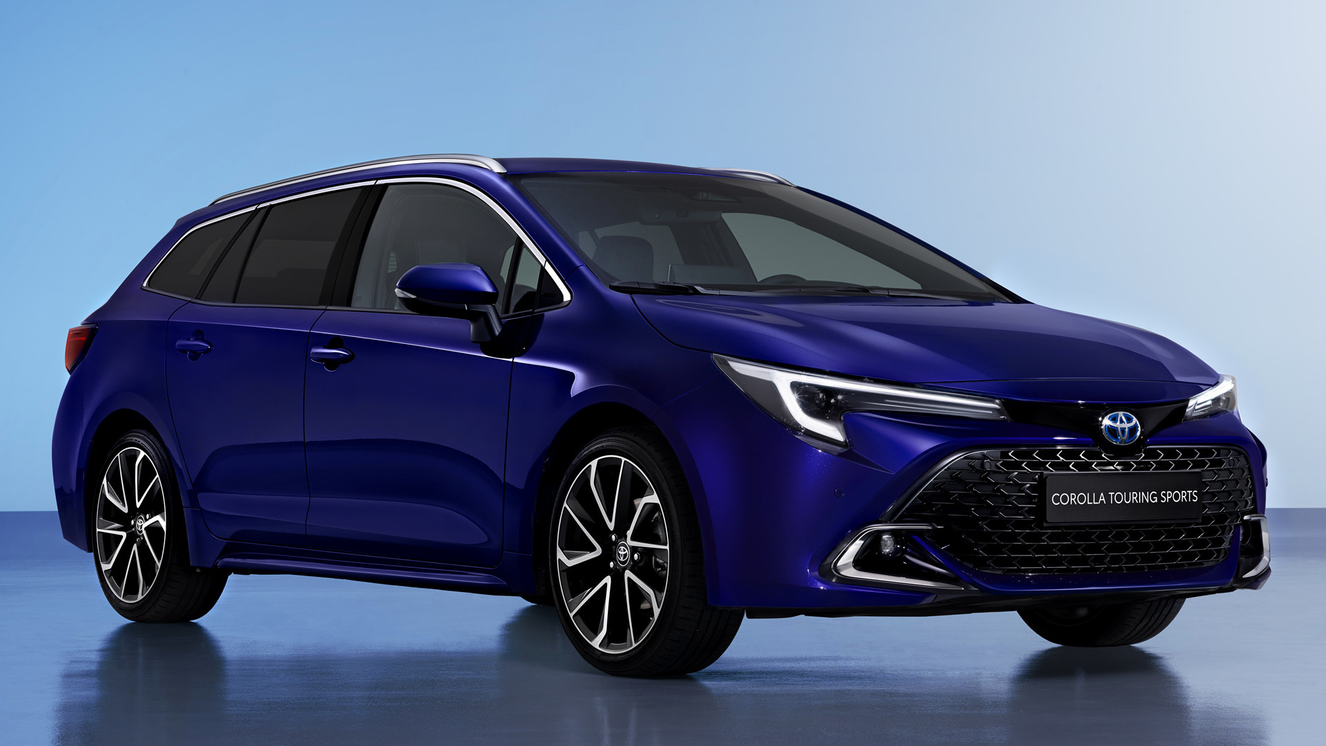 Toyota Corolla Touring Sports Wallpapers