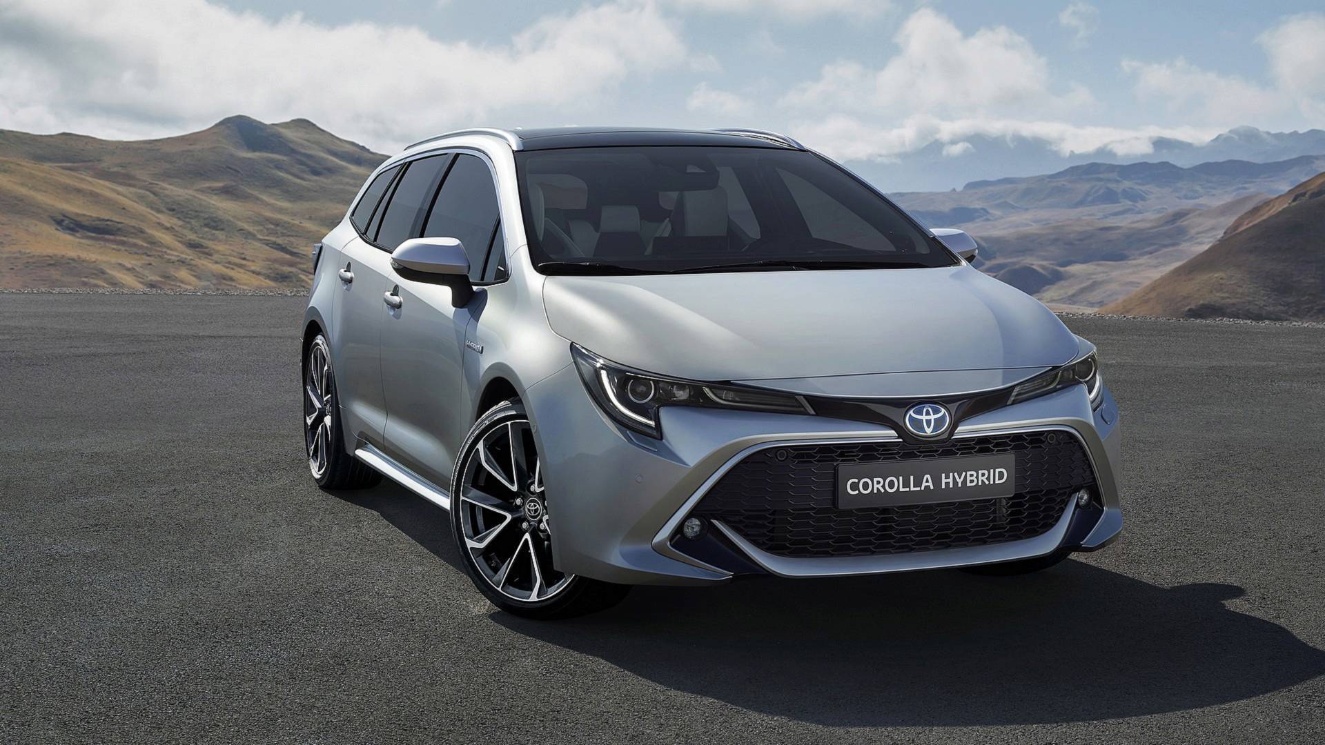 Toyota Corolla Touring Sports Hybrid Wallpapers