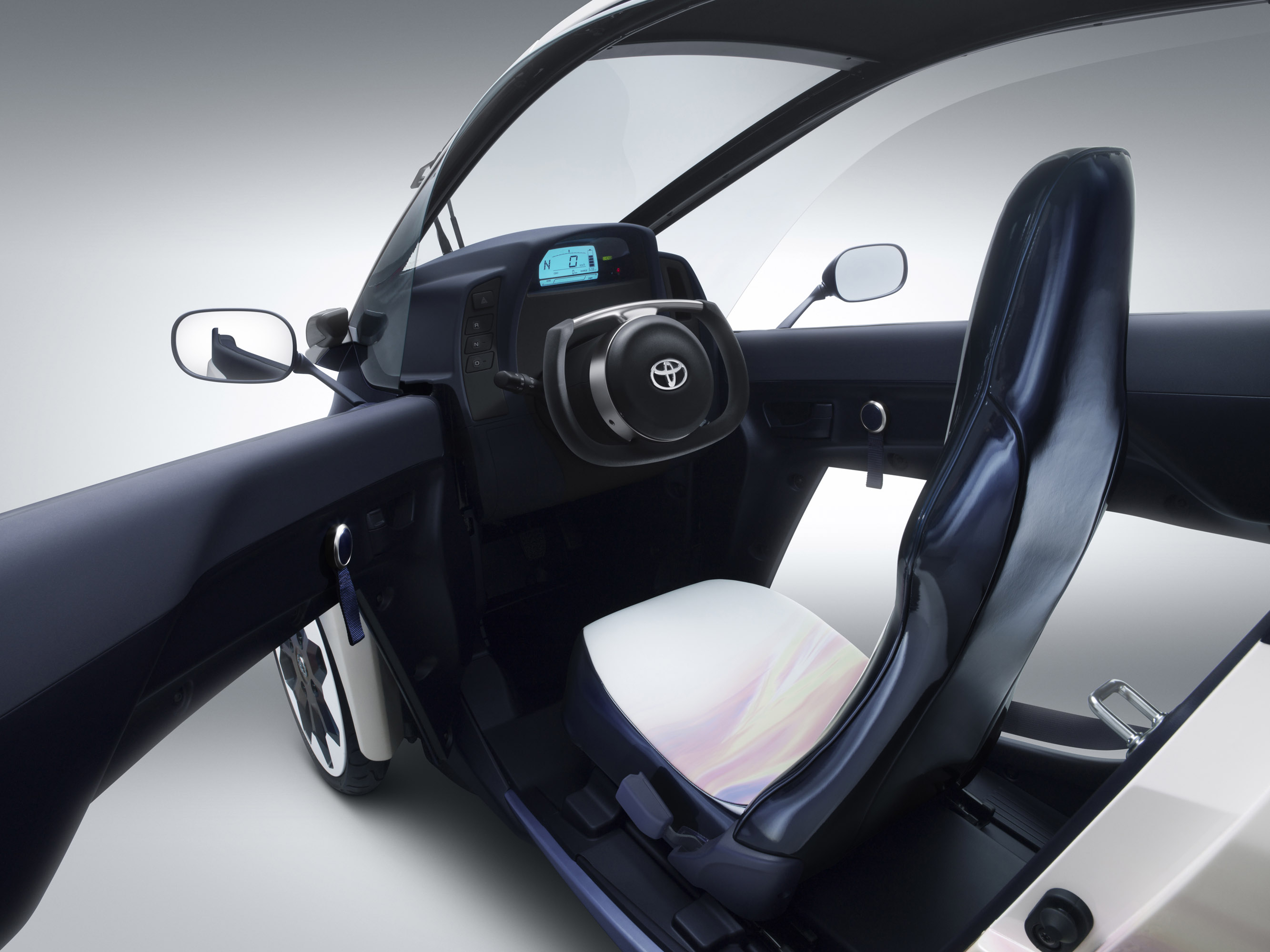 Toyota I-Road Wallpapers