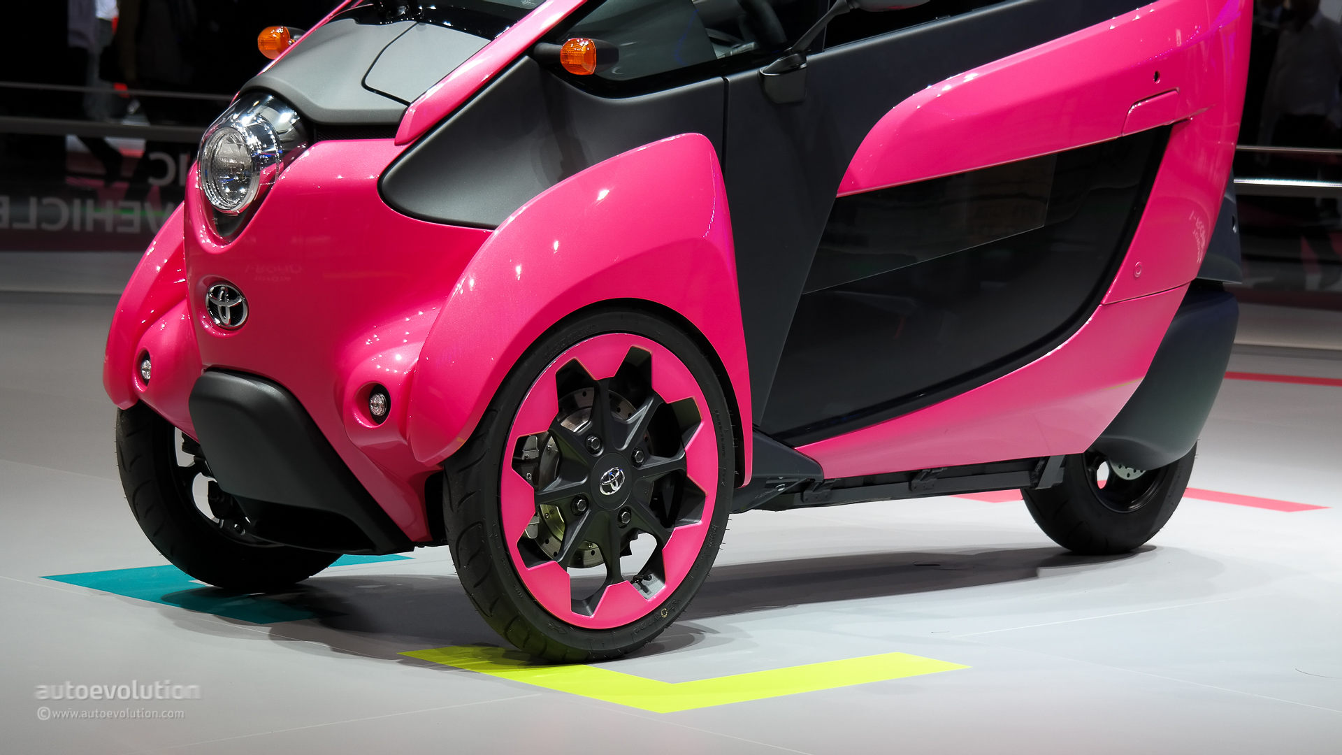 Toyota I-Road Wallpapers