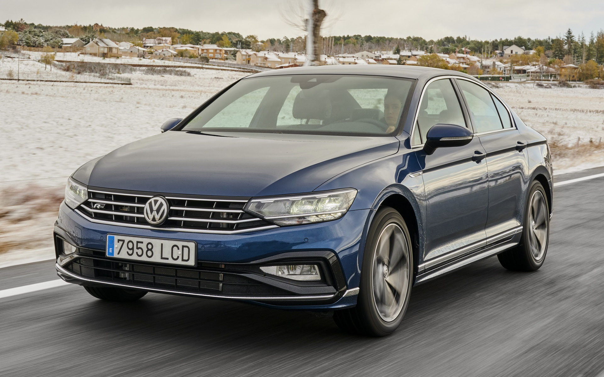 Volkswagen Passat 2019 Wallpapers