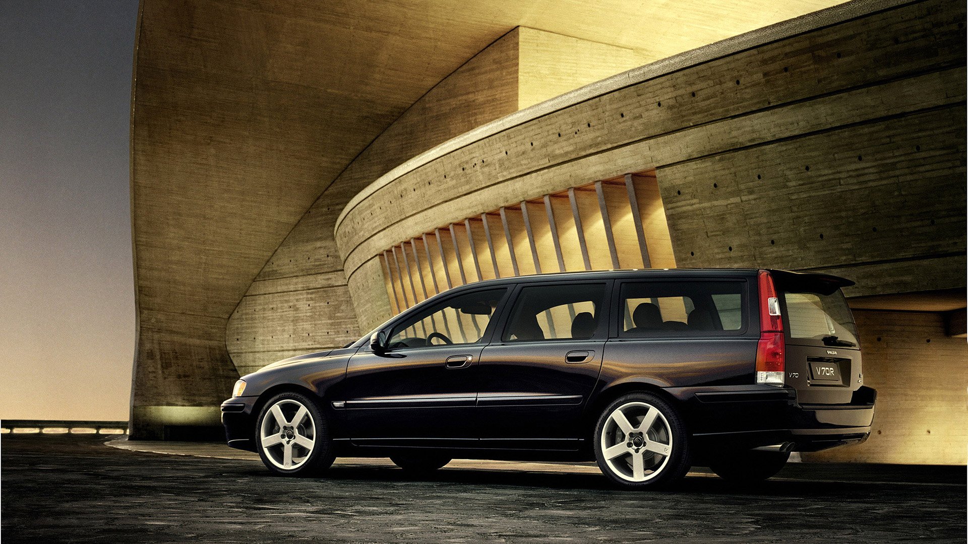 Volvo Xc70 Wallpapers